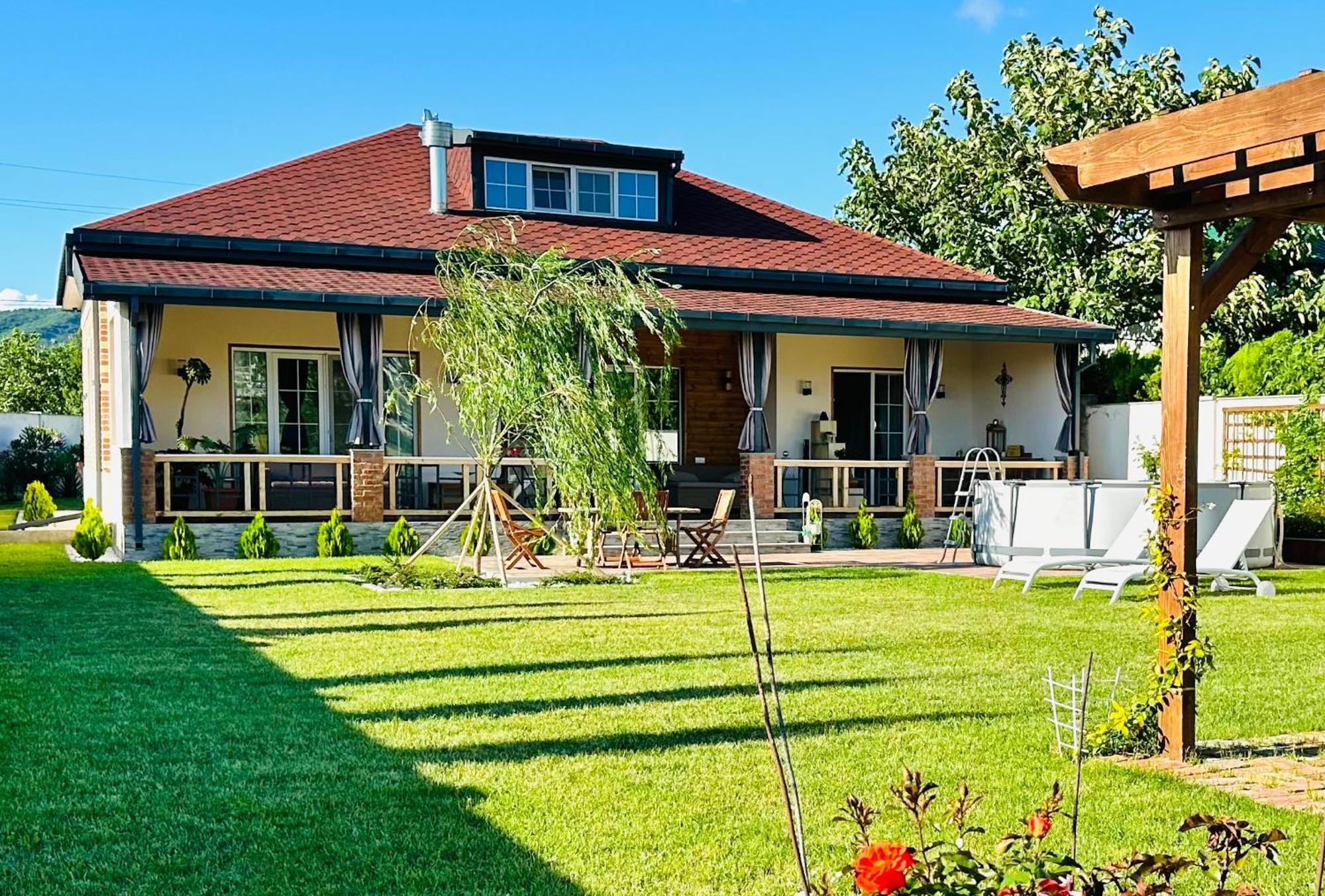 Entire Villa Near Tbilisi Nature Reserve With Panoramic View Mtsʼkhetʼa Exteriör bild